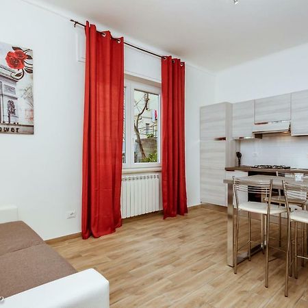 Happy House Apartamento Savona Exterior foto