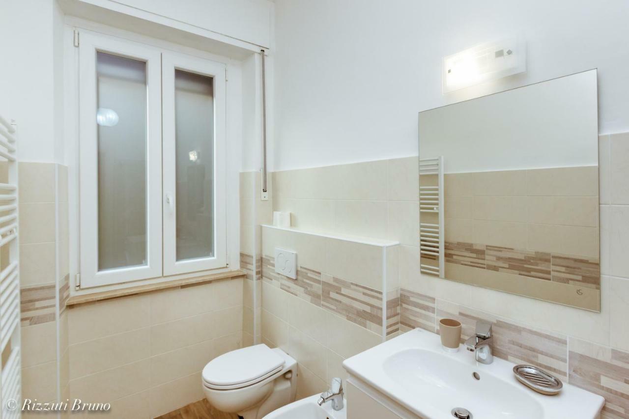 Happy House Apartamento Savona Exterior foto